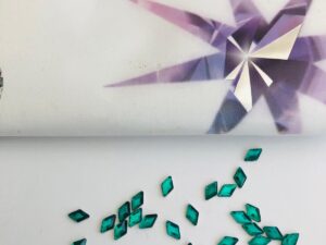 10pcs Tooth Gems Preciosa® Emerald  Diamond 5x3mm Lead-Free Crystal Gems Non hotfix foiled Austrian Rhinestones Flatbacks