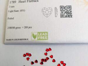 10pcs Tooth Gems Rubyscraft® 3mm Light Siam Czech Heart Lead-Free Crystal Gems Non hotfix foiled Rhinestones Flatbacks