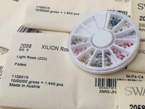 Tooth Gem Assorted Lead Free Swarovski® Wheel Mix 100pcs - ss5 - 10 Colour mix non hotfix ref: 2058
