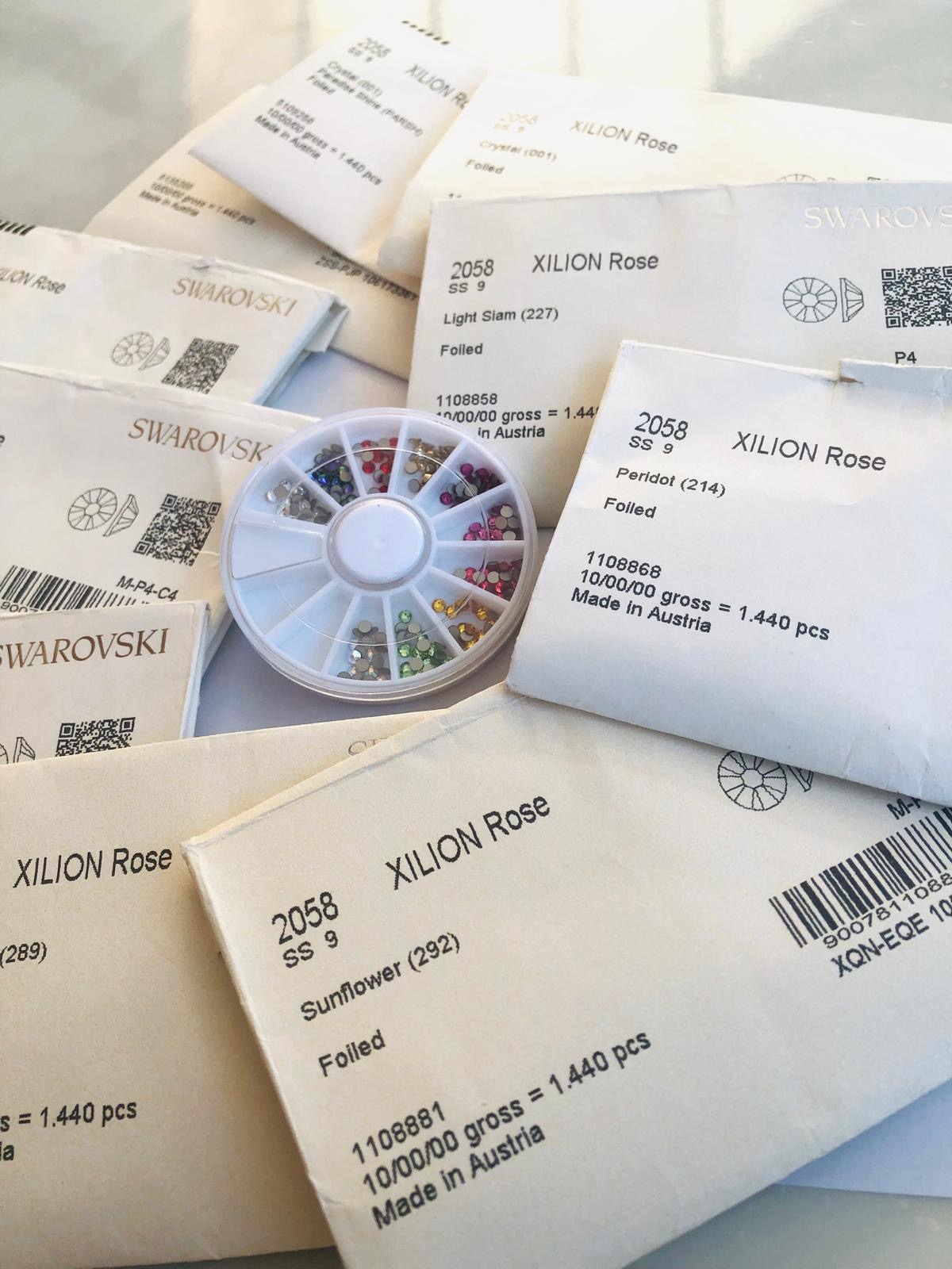 Tooth Gem Assorted Lead Free Swarovski® Wheel Mix 100pcs  - ss9 - 10 Colour mix non hotfix ref: 2058