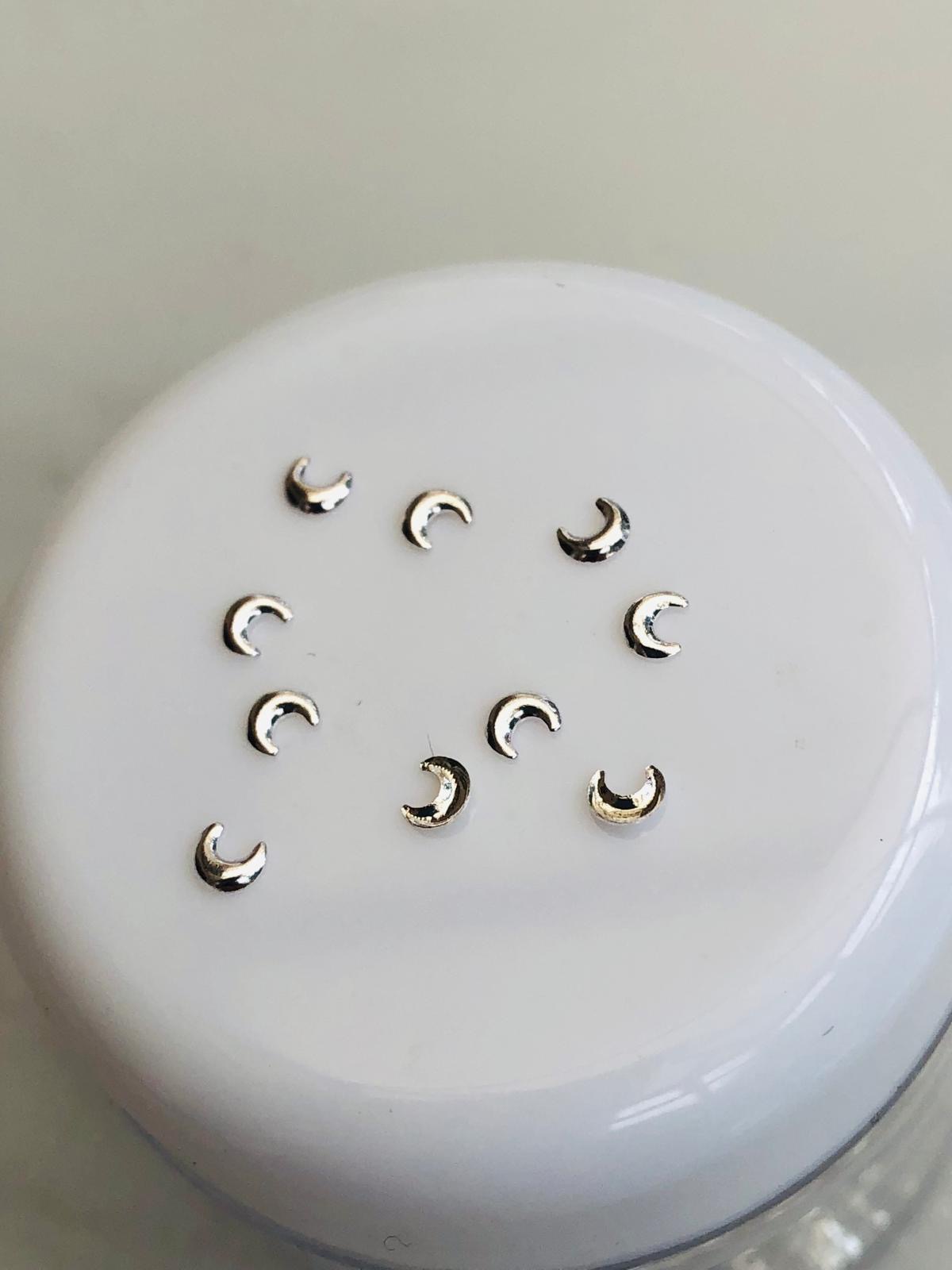 10pcs Tooth Gem Silver plated Moon  3mm Flatback
